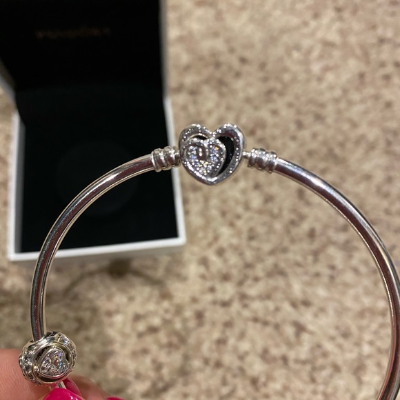 Pandora Bracelet with Charm - Picture 2 of 5